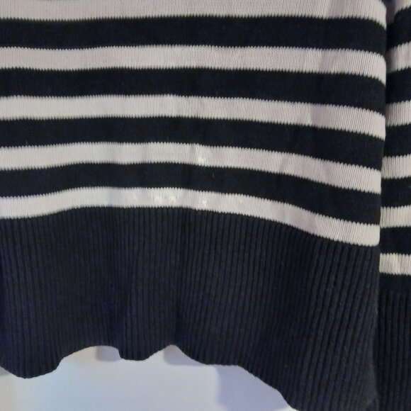 GAP Women's  Boxy Black and White Striped Sweater  SZ S - Picture 3 of 10